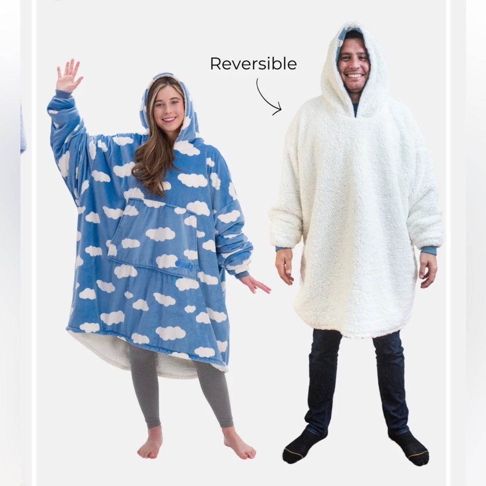 The comfy oversized reversible hoodie! Never used without tags
